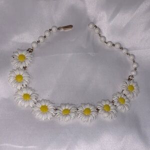 Floral Daisy Necklace with White and Yellow Accents